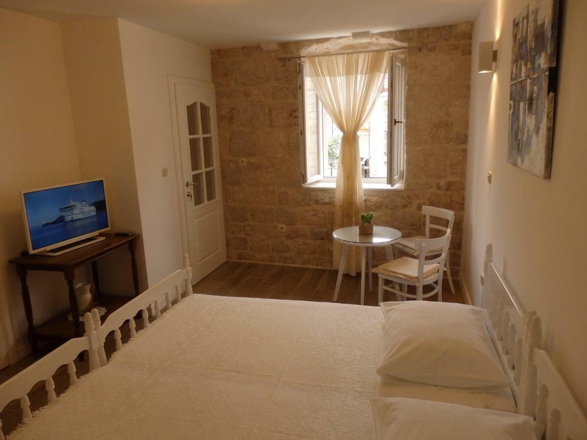Guesthouse Torga Vis Exterior photo