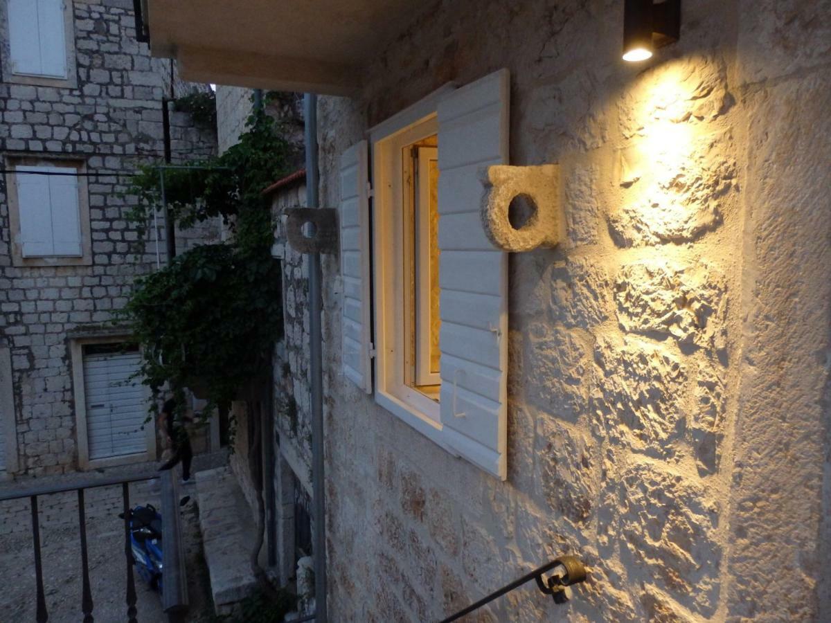 Guesthouse Torga Vis Exterior photo